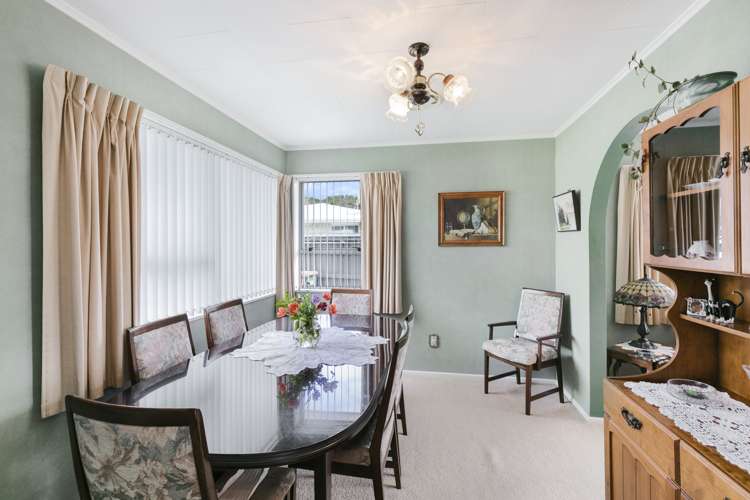 15 Wimbledon Grove Wainuiomata_9