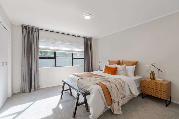 2/285 Oceanbeach Road Mount Maunganui_8