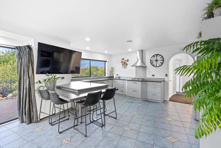 55 Pukenamu Road Te Horo_10