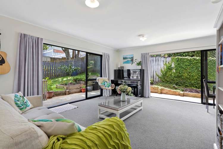 72a Solar Road Glen Eden_6