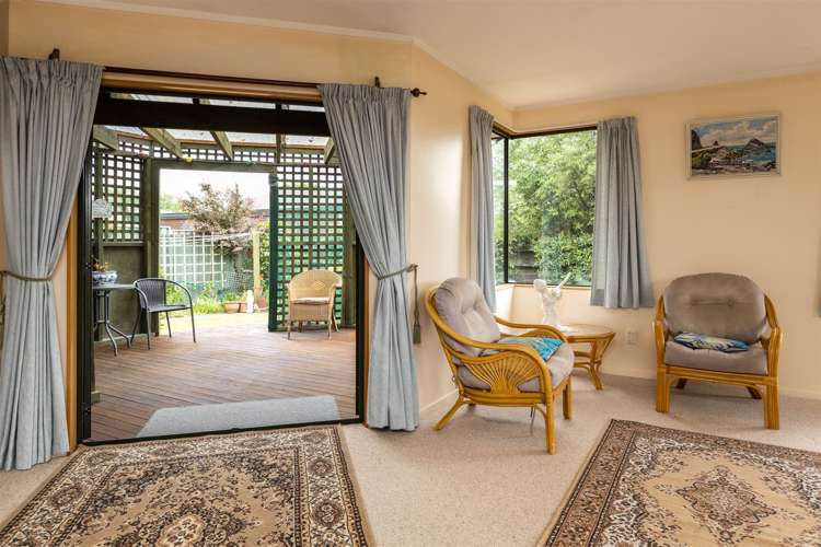 24 Karina Crescent Redwoodtown_5