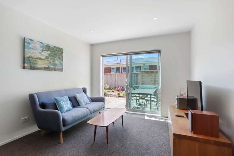 13a Divich Avenue Te Atatu South_14