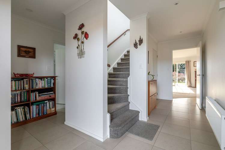 6 Silkwood Place Fitzherbert_6