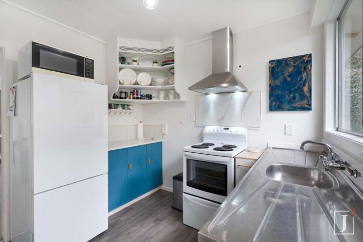 1/377 Main Road Tawa_6