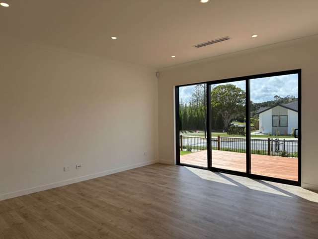 2 Hayley Crt Millwater_3