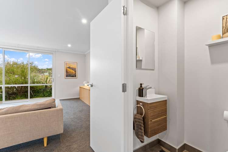 6 Taitonga Lane Stanmore Bay_18