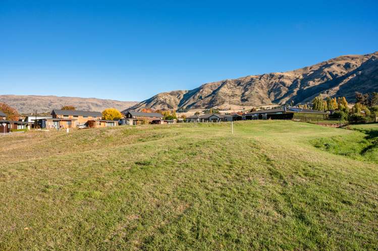 2 Kelliher Drive and 1 Ashgrove Lane Wanaka_15