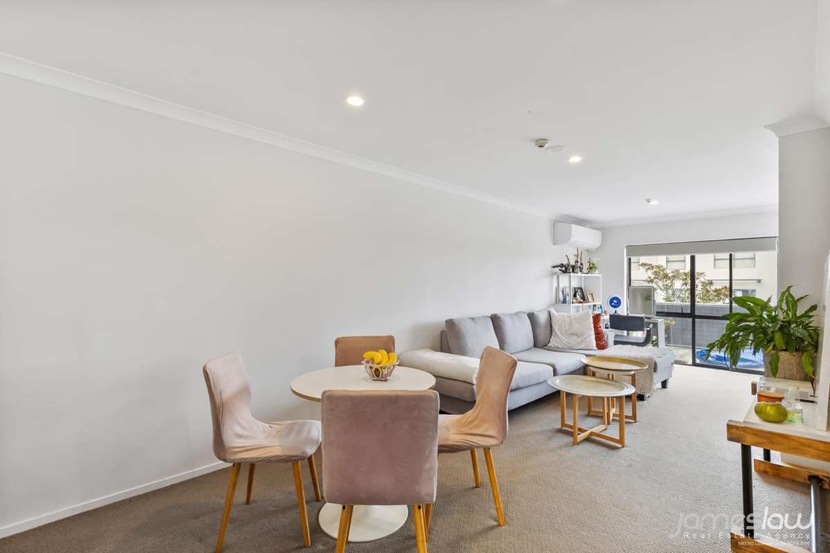 9/46 Carlos Drive_0