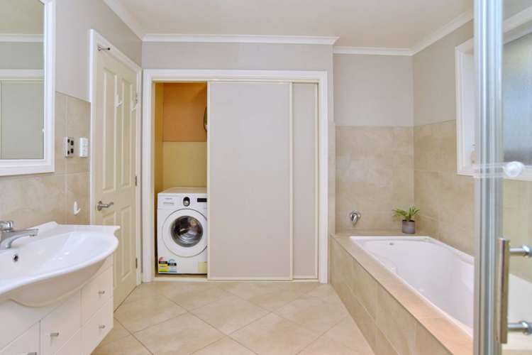 8 Sonia Place Casebrook_15