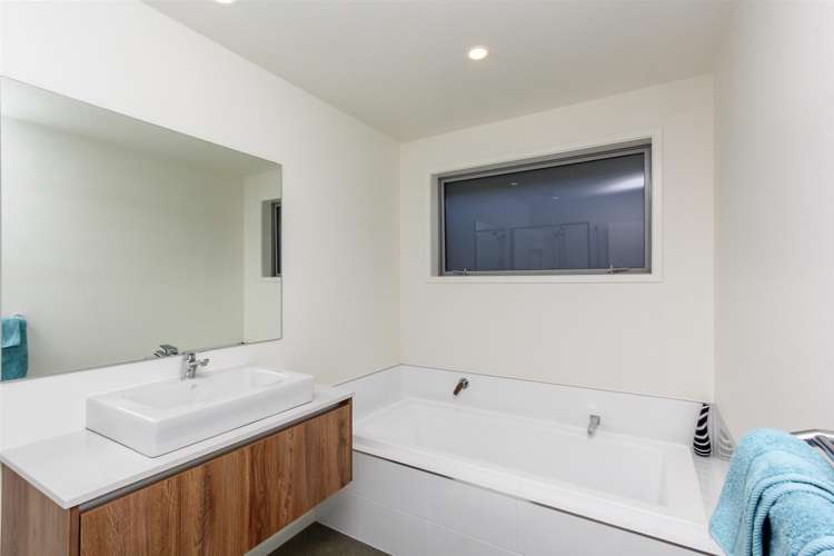 1 Ryder Drive Waiwhakaiho_12