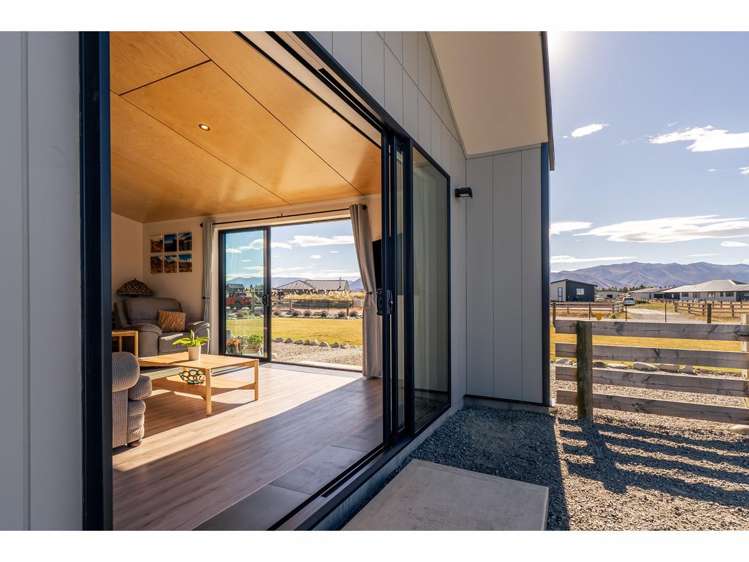 1 Tussock Crescent Twizel_10