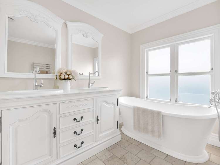 43 Colombo Road Waiuku_16