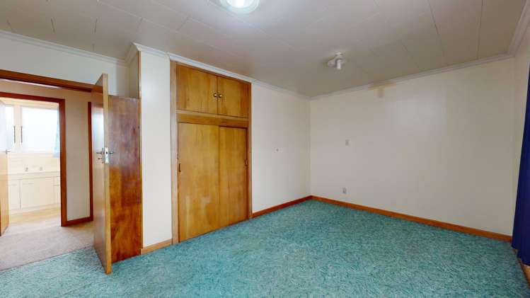 11 Reddecliffe Crescent Hampstead_9