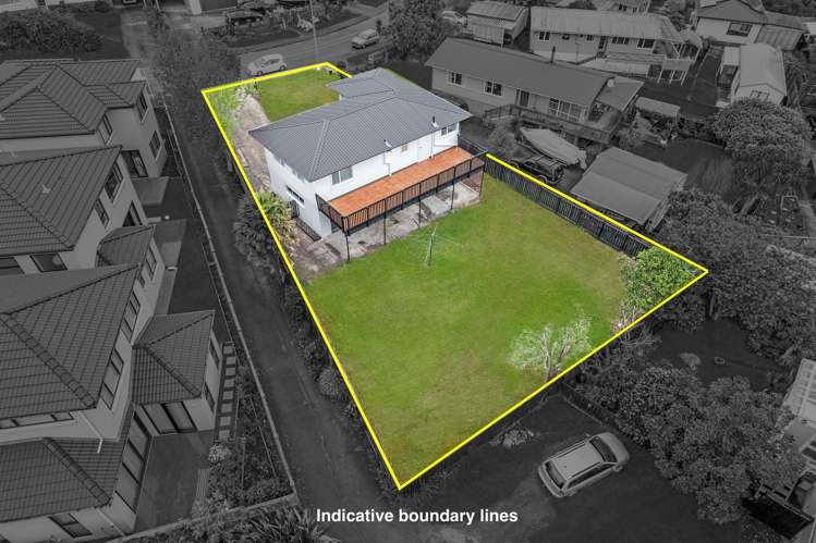 12 Ozich Avenue Te Atatu South_23