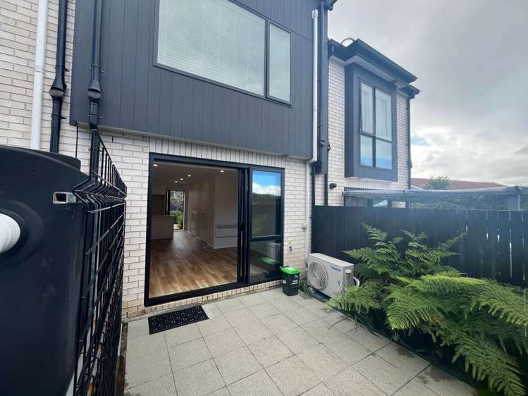 13 Wharara Lane Massey_12