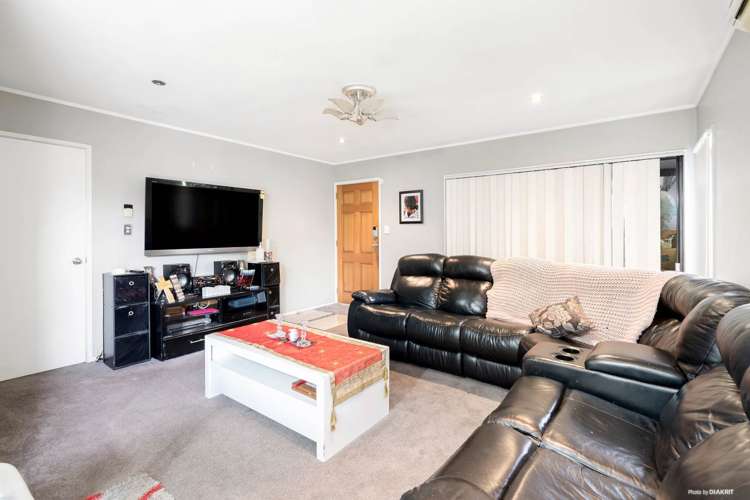 2/224 Massey Road Mangere East_0