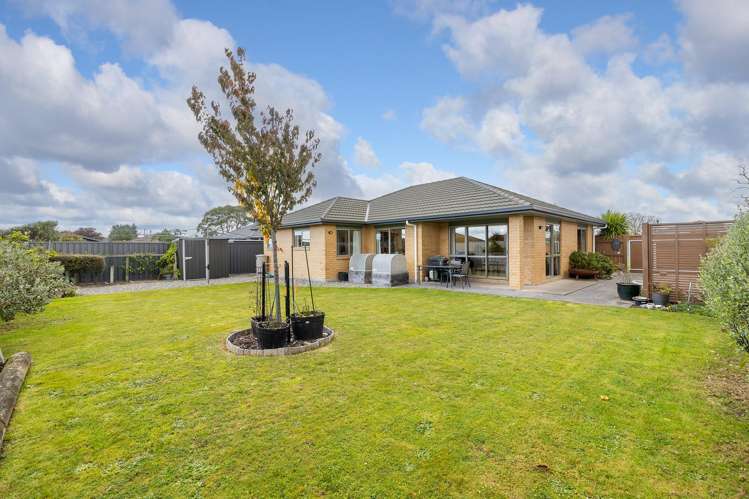 108 Solway Crescent Solway_17