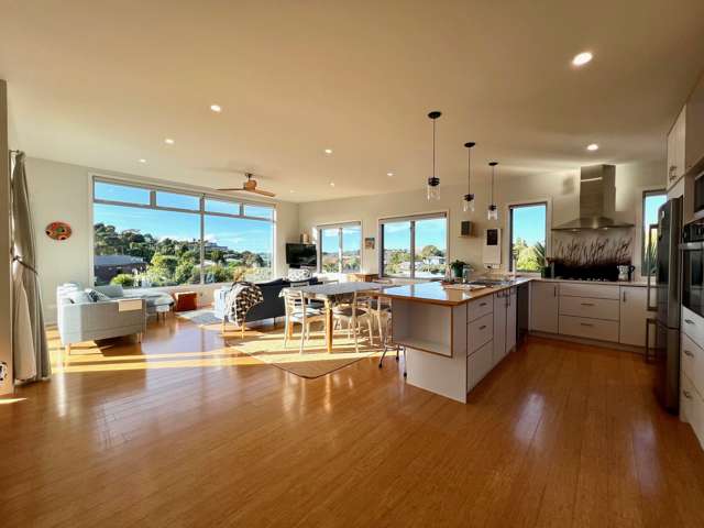 6 Waikowhai Place Raglan_1