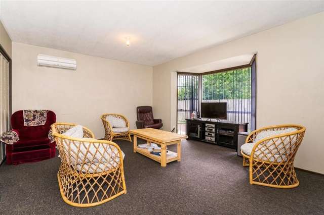 34 De Havilland Street Hornby_1