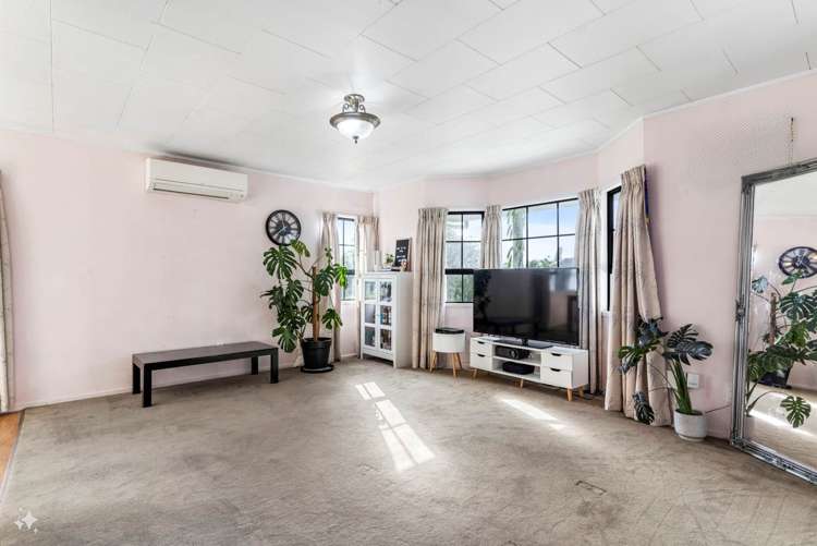 15 Landsdale Place Massey_20