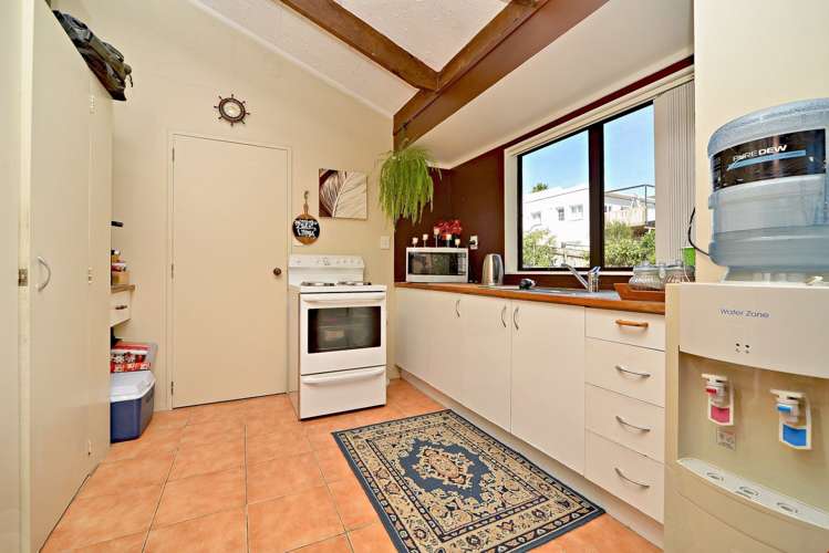 2/59 Fruitvale Road New Lynn_7