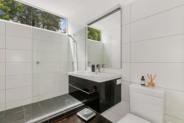 44 Smale Street Point Chevalier_7