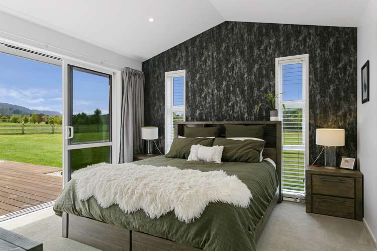 6 Kahikatea Drive Kinloch_19