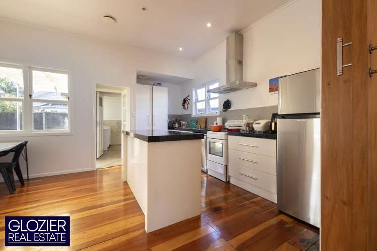 16 Raymond Street Point Chevalier_9