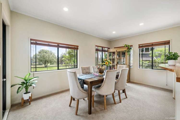 30 English Oak Drive Schnapper Rock_6