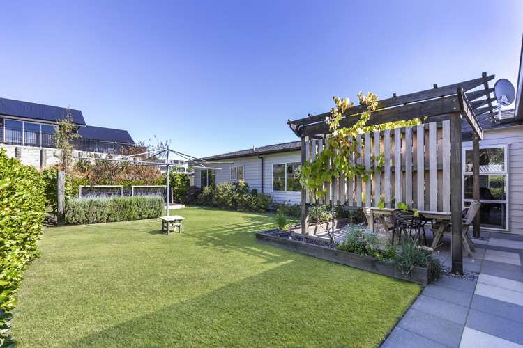 20 Coprosma Crescent Waipahihi_2