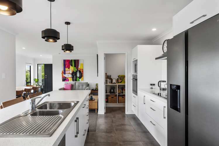 2 Shea Lane Pyes Pa_8