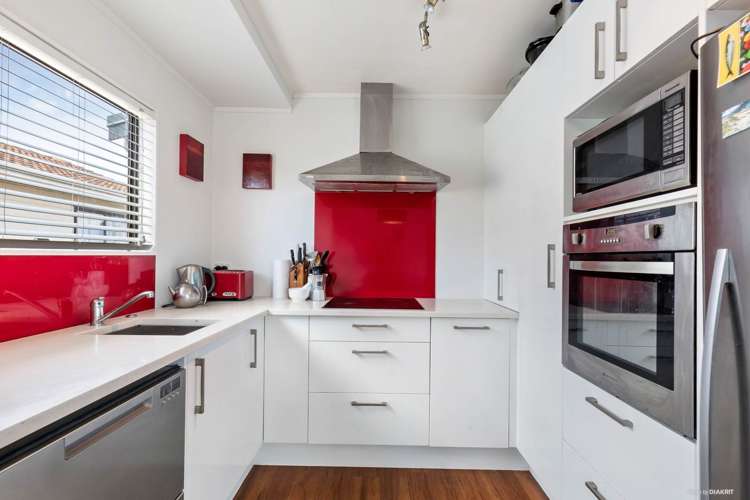 2/7 Fraser Road Narrow Neck_1