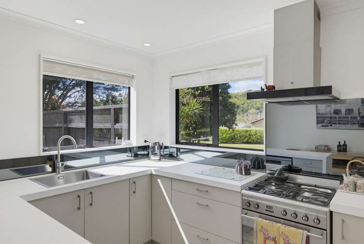 10 Sams Way Raumati South_9