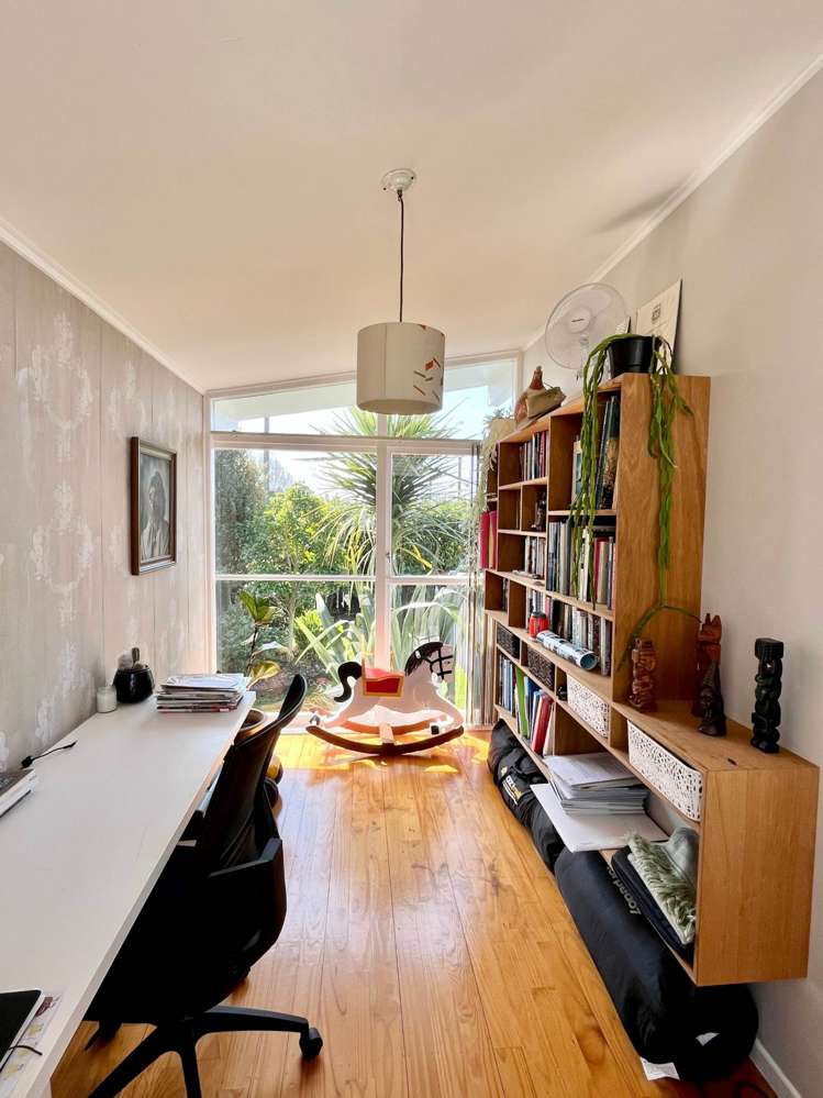 8 Pooks Road Ranui_13