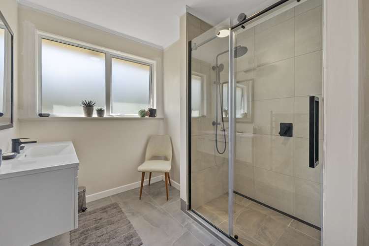 61 Victoria Street Waikino_16