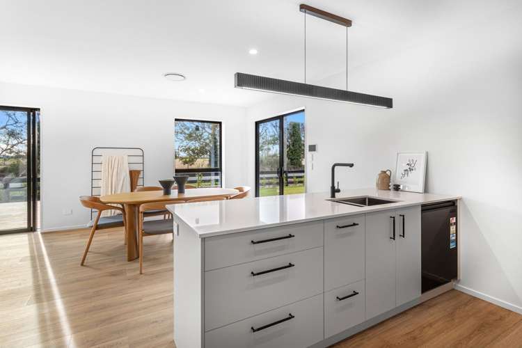 104 Faulks Drive Lincoln_12