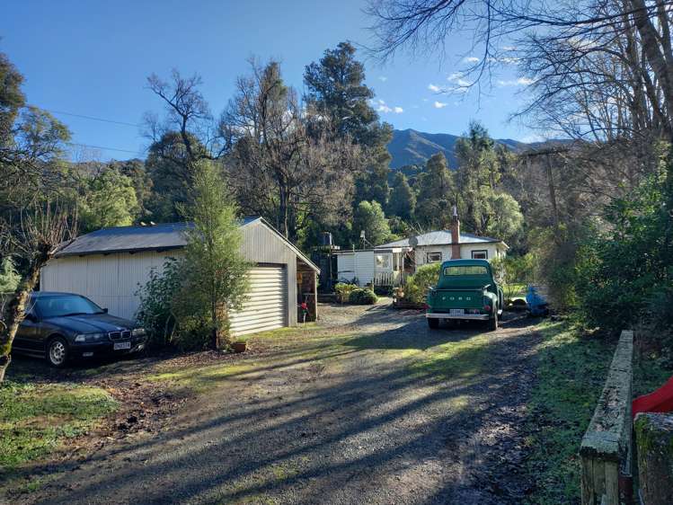 180 Blandswood Road Mesopotamia_17