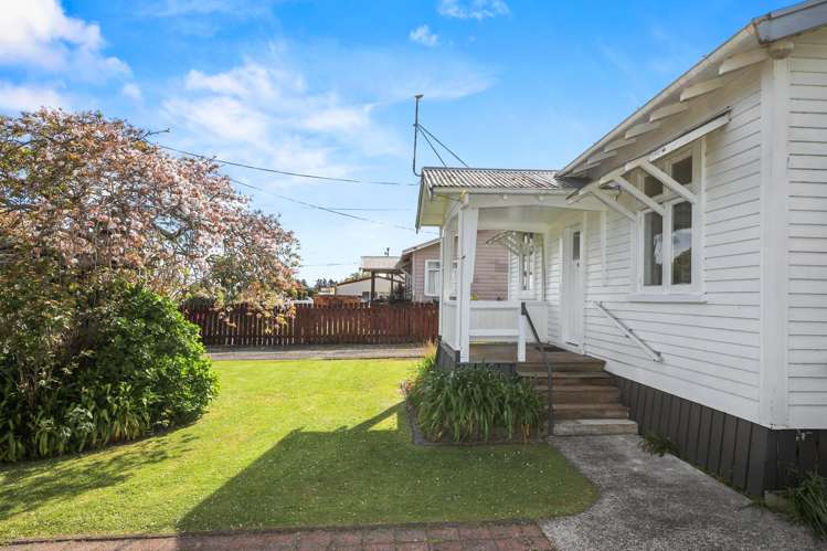 56 Station Road Paeroa_18