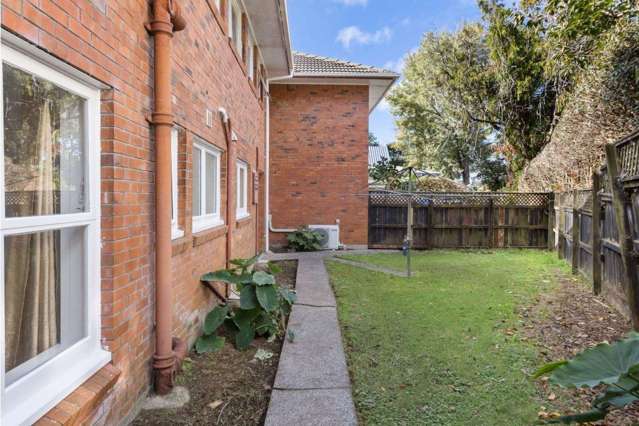 4/22A Shipherds Avenue Epsom_2