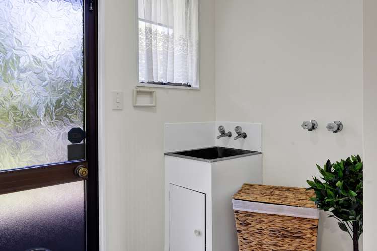 180 Mangorei Road Merrilands_14