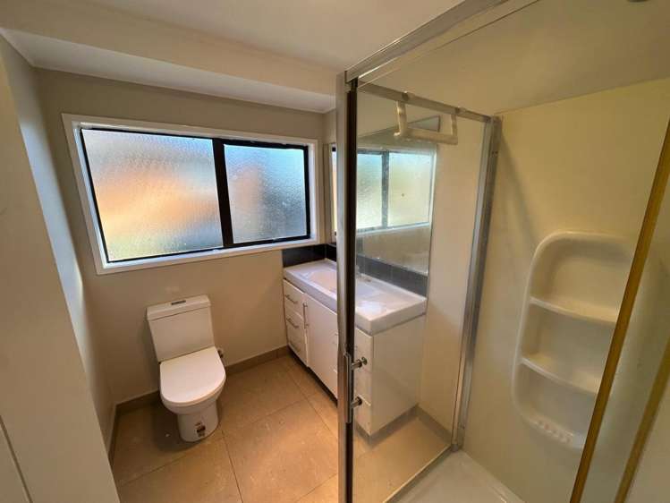 11 Muirfield Street Wattle Downs_12