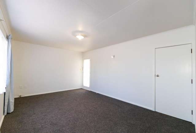 504 Karamu Road South 10495_4