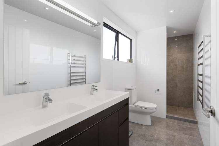 86 Madison Terrace Silverdale_12