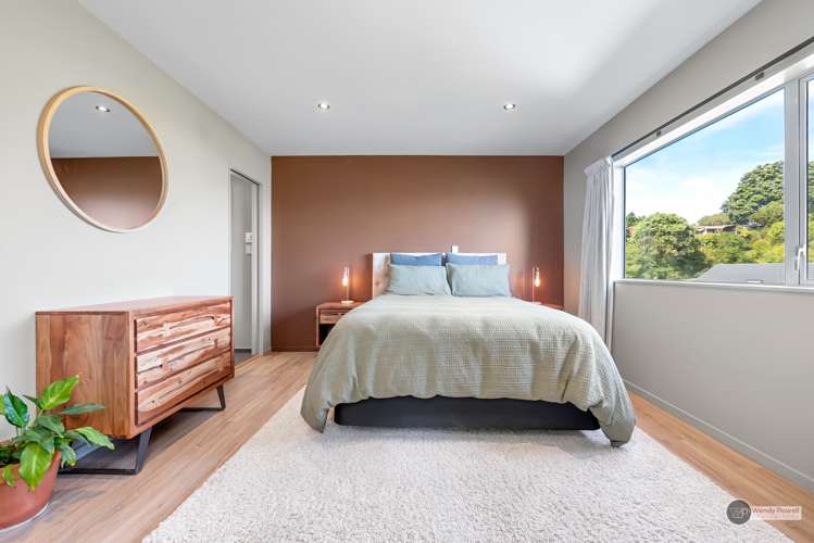 4 Singers Road Korokoro_13