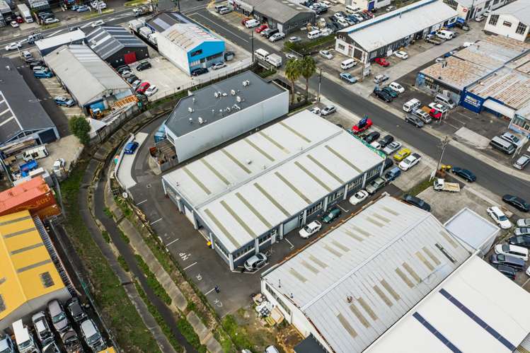 5/5-7 Parity Place Wairau Valley_4