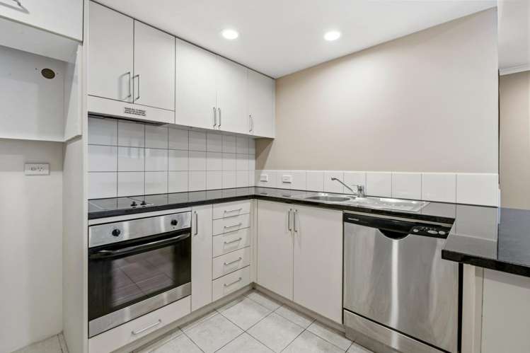 1008/9-17 Byron Avenue Takapuna_5