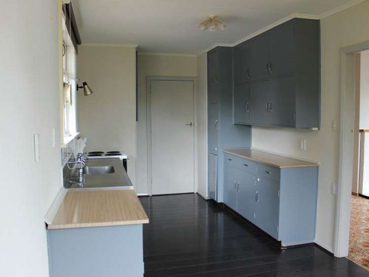 42 Costley Street Carterton_3