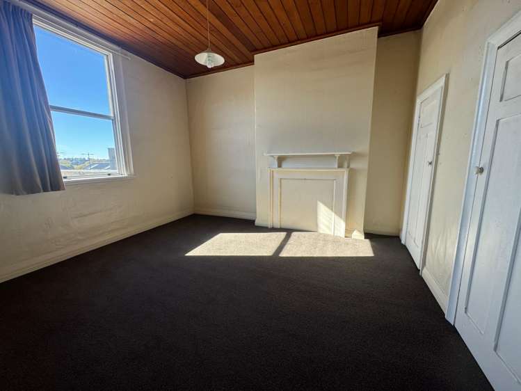  A/114 Bridge Street Bulls_5