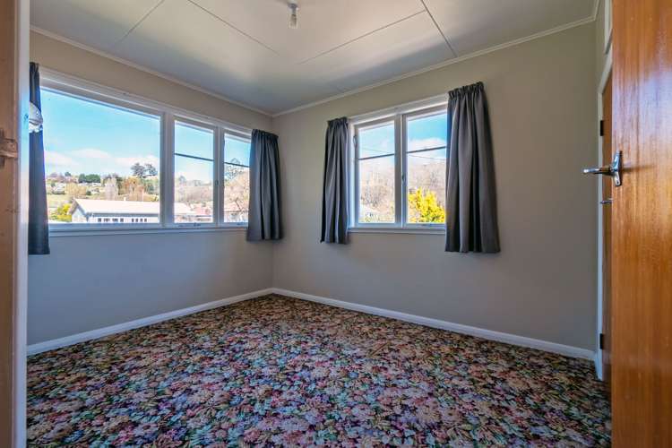 11 Puripuri Street Taihape and Surrounds_10