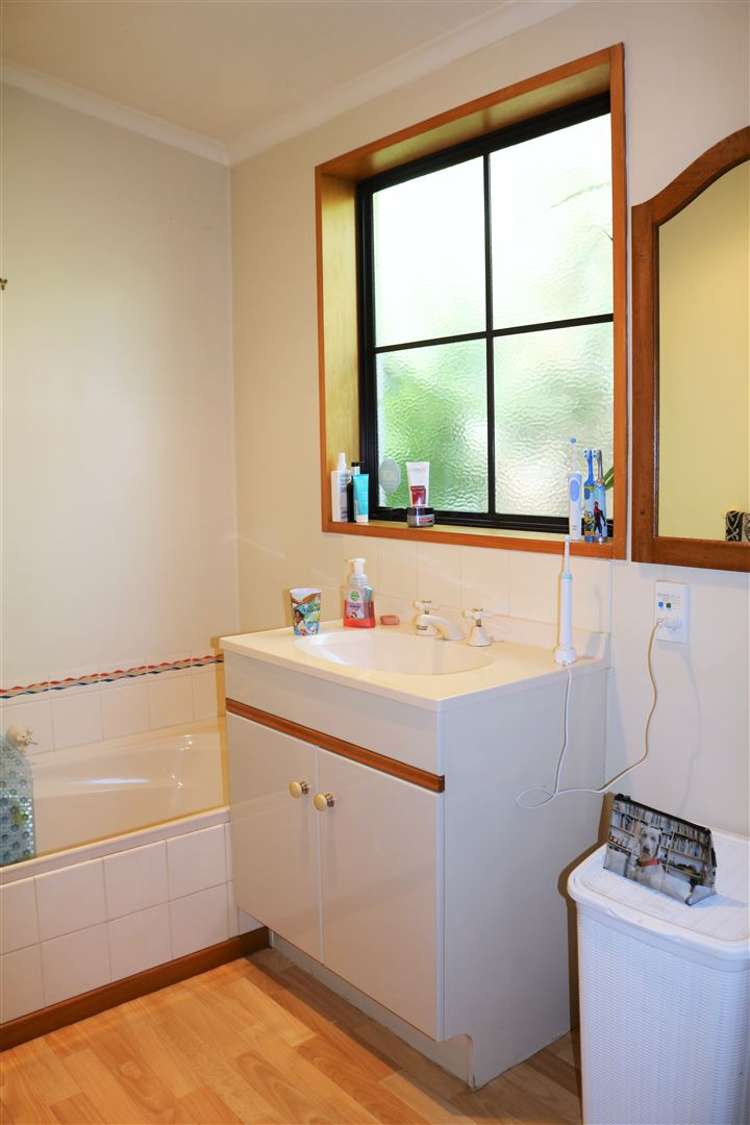 296 Fairview Road Fairview_9